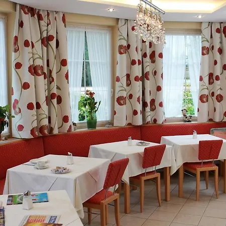 Josefa Hotel 3*