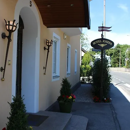 Josefa Hotel 3*